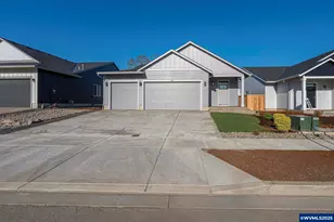 709 Tigerlily St, Silverton, OR 97381 - Photo 1
