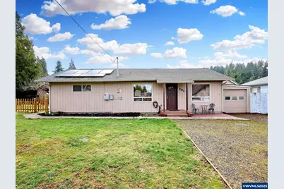 121 Central St, Silverton, OR 97381 - Photo 1