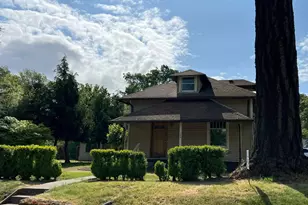 144 N 7th St, Philomath, OR 97370 - Photo 1