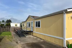 1732 Pine St NE, Silverton, OR 97381 - Photo 1