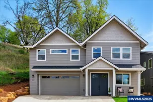 412 Adams Ave, Silverton, OR 97381 - Photo 1