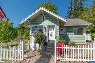 2533 West Thornton Lake Dr NW, Albany, OR 97321 - Photo 1