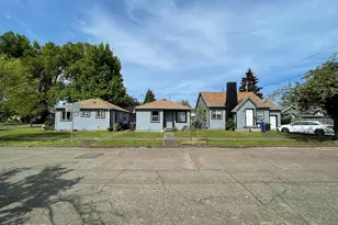 645 E St NE, Salem, OR 97301 - Photo 1