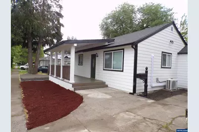 870 Lincoln St, Woodburn, OR 97071 - Photo 1