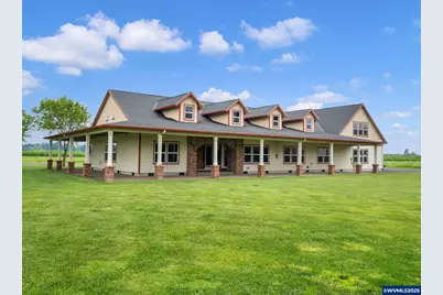 19601 Boones Ferry Rd NE, Hubbard, OR 97032 - Photo 1