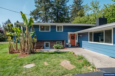 31896 Lawrence St, Lebanon, OR 97355 - Photo 1