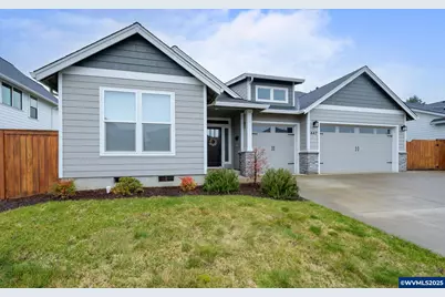 447 NW Crater Lake Dr, Dallas, OR 97338 - Photo 1