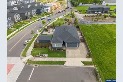 2802 Ben Brown Dr, Woodburn, OR 97071 - Photo 1
