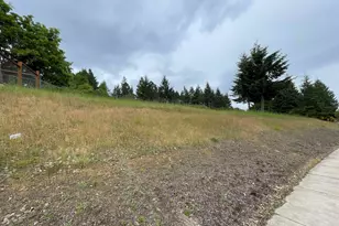 2604 SW Wolverine Dr, Corvallis, OR 97333 - Photo 1