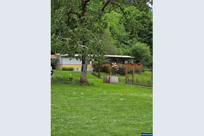 28130 Riggs Hill Rd, Sweet Home, OR 97386 - Photo 1