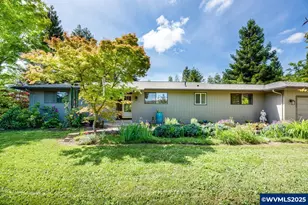 2250 NW Meadow Wood Dr, Albany, OR 97321 - Photo 1