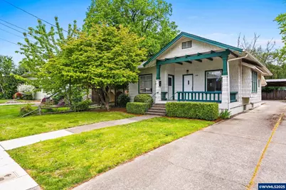 166 21st St NE, Salem, OR 97301 - Photo 1