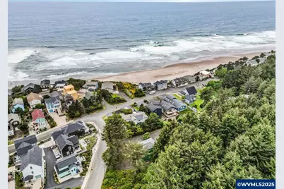 727 SW Bard Rd, Lincoln City, OR 97367 - Photo 1