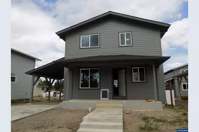 545 SE Firefly Av, Corvallis, OR 97333 - Photo 1