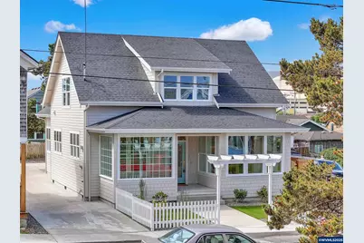 321 3rd Av, Seaside, OR 97138 - Photo 1