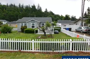 7410 3rd St, Turner, OR 97392 - Photo 1