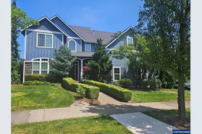 824 Pioneer Dr, Silverton, OR 97381 - Photo 1