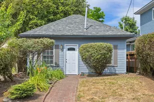 726 SW 10th St, Corvallis, OR 97333 - Photo 1