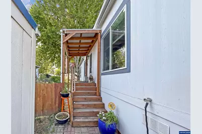 300 SE Goodnight Av #29, Corvallis, OR 97333 - Photo 1