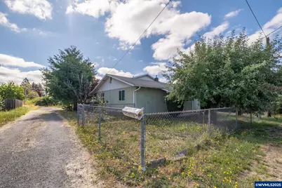 2645 Birch St, Lebanon, OR 97355 - Photo 1