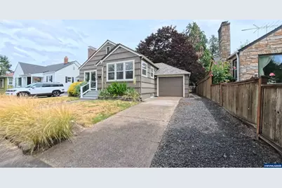 2050 18th St NE, Salem, OR 97301 - Photo 1