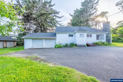1756 NW 35th Pl, Lincoln City, OR 97367 - Photo 1
