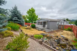 2000 Robins Lane SE, Salem, OR 97306 - Photo 1