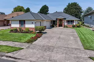 2411 Meridian Dr, Woodburn, OR 97071 - Photo 1