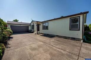 1200 Roy Ave, Woodburn, OR 97071 - Photo 1