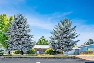 940 28th Ave, Sweet Home, OR 97386 - Photo 1