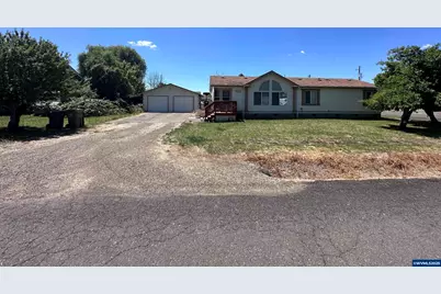 1325 W 4th St St, Halsey, OR 97348 - Photo 1