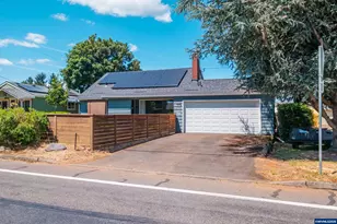 151 Warner Parrott Rd, Oregon City, OR 97045 - Photo 1