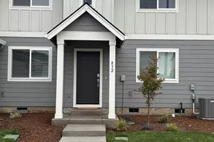 832 Eaden St, Woodburn, OR 97071 - Photo 1