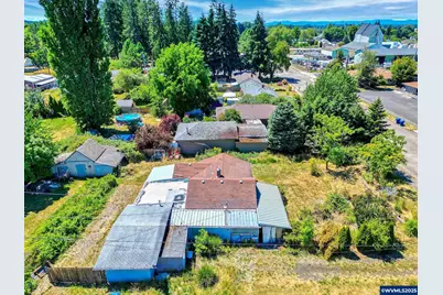 592 Hazel St, Jefferson, OR 97352 - Photo 1
