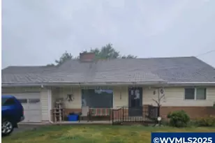 1910 Hardcastle Ave, Woodburn, OR 97071 - Photo 1