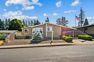 1015 Oak St, Silverton, OR 97381 - Photo 1