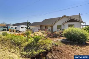 891 N 12th St, Philomath, OR 97370 - Photo 1