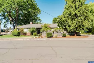 1029 Evergreen NE Av, Salem, OR 97301 - Photo 1