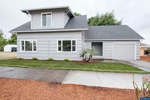 340 Moore St, Harrisburg, OR 97446 - Photo 1