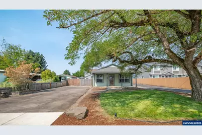 981 Wassom St, Lebanon, OR 97355 - Photo 1