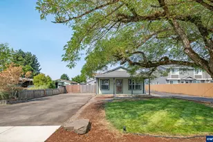 981 Wassom St, Lebanon, OR 97355 - Photo 1