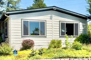 1602 NE Riverside Dr, McMinnville, OR 97128 - Photo 1