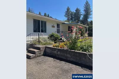 30651 Spring St, Lebanon, OR 97355 - Photo 1