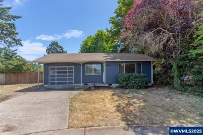 702 Rhododendron St, Lebanon, OR 97355 - Photo 1