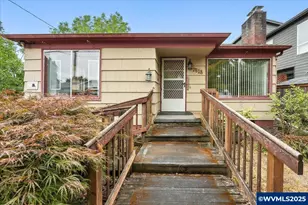 7618 SE Clay St, Portland, OR 97215 - Photo 1