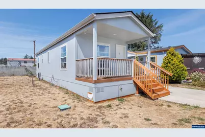 955 NE Mill St #C-17, Waldport, OR 97394 - Photo 1