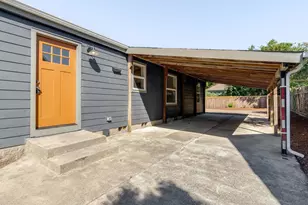 376 23rd St NE, Salem, OR 97301 - Photo 1