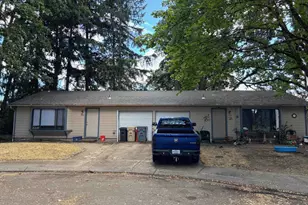 580 Manor (590 Manor Way) Way, Lebanon, OR 97355 - Photo 1