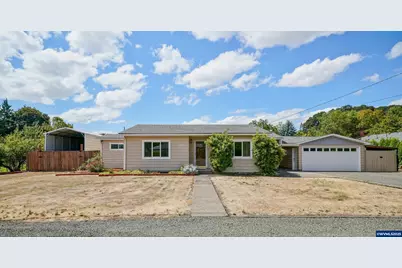 266 S 3rd St, Jefferson, OR 97352 - Photo 1