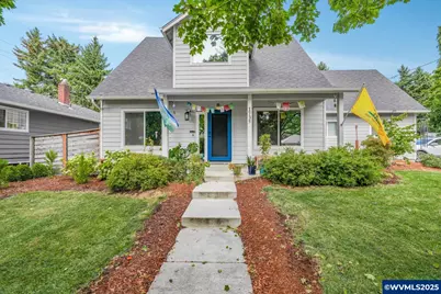 1735 D St NE, Salem, OR 97301 - Photo 1